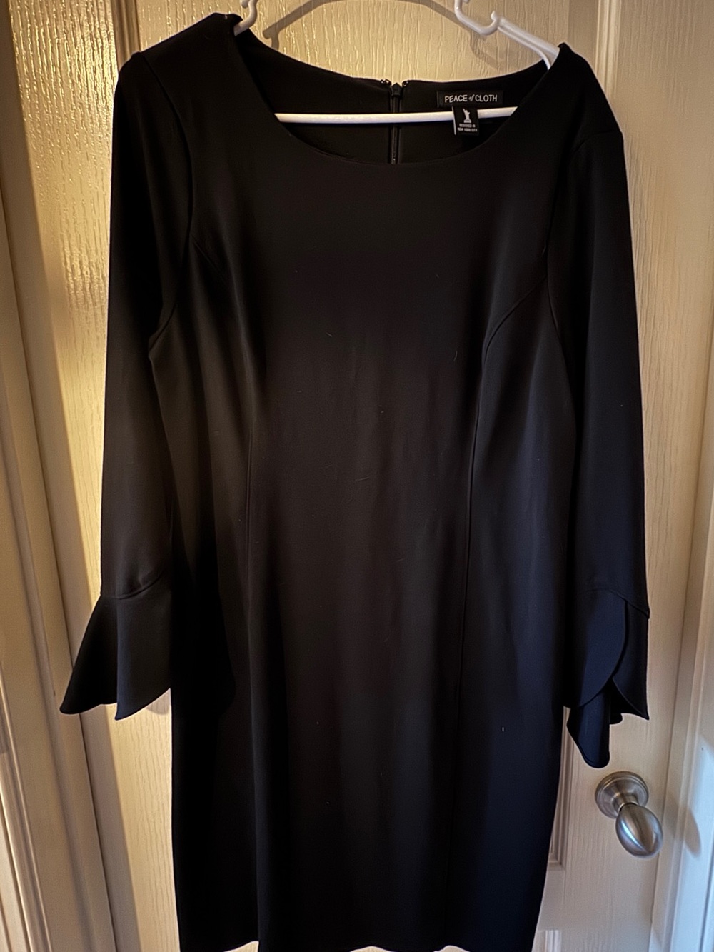 Peace of Cloth Black Long Sleeve Flare Cuff Shift Dress